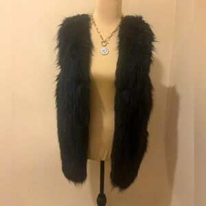 Sebby Collection Black Faux Fur Vest, Medium